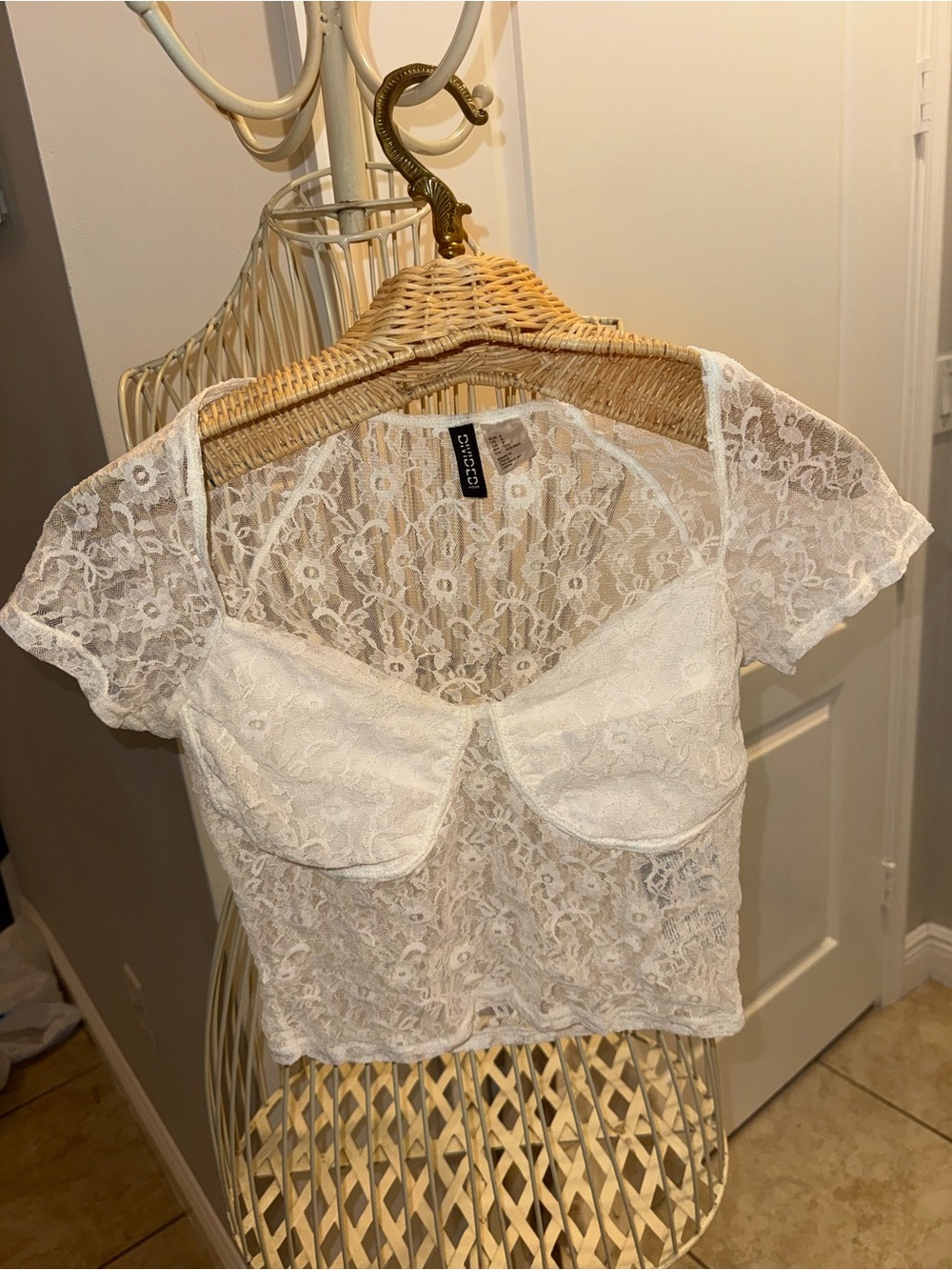 H&M White Floral Lace Sheer Crop Top